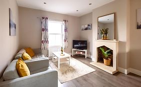 Family Home In Central Guildford With Parking
